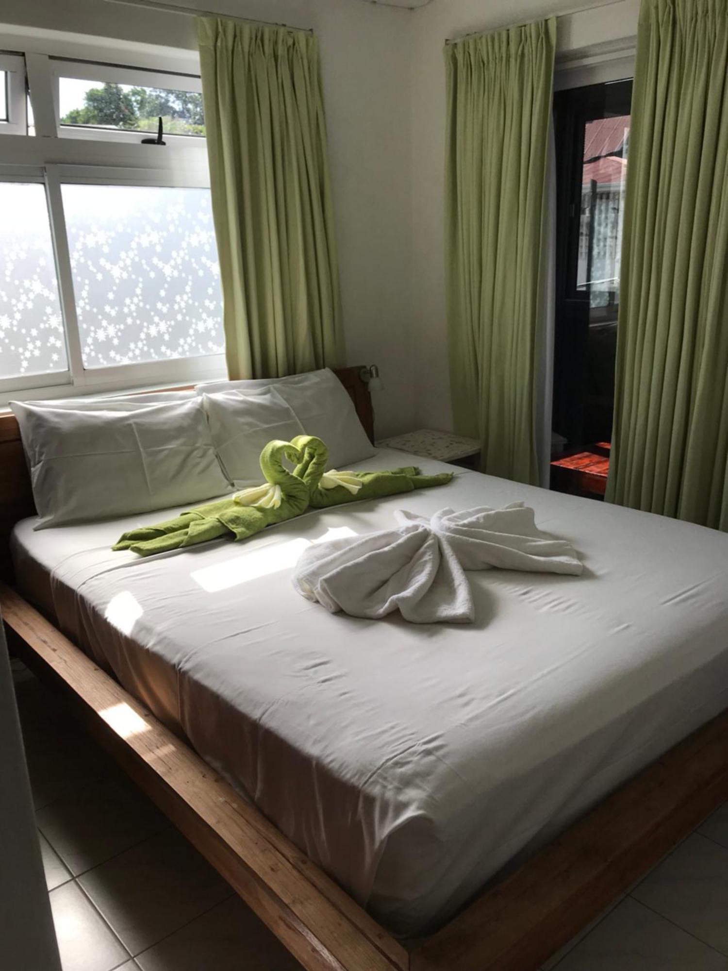 Royale Self Catering Apartments Анс-Руаяль Экстерьер фото
